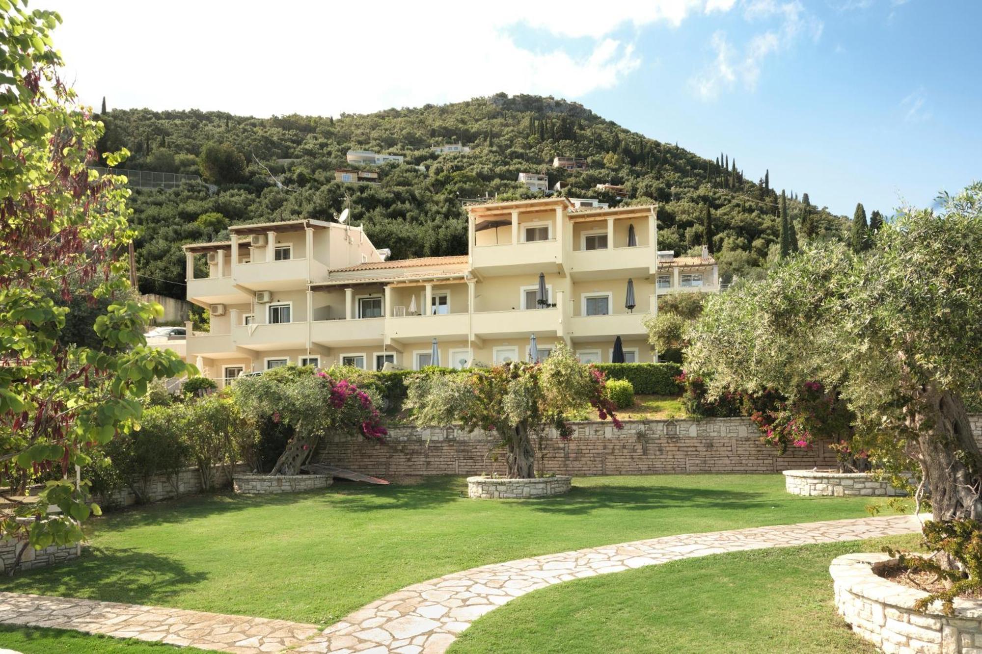 Apart Otel Krouzeri *